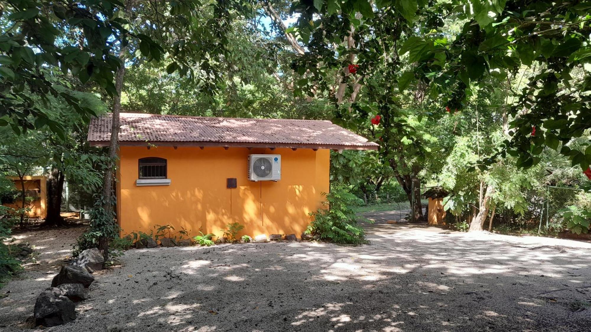 Hotel Cabinas La Playa Playa Avellana Exterior foto